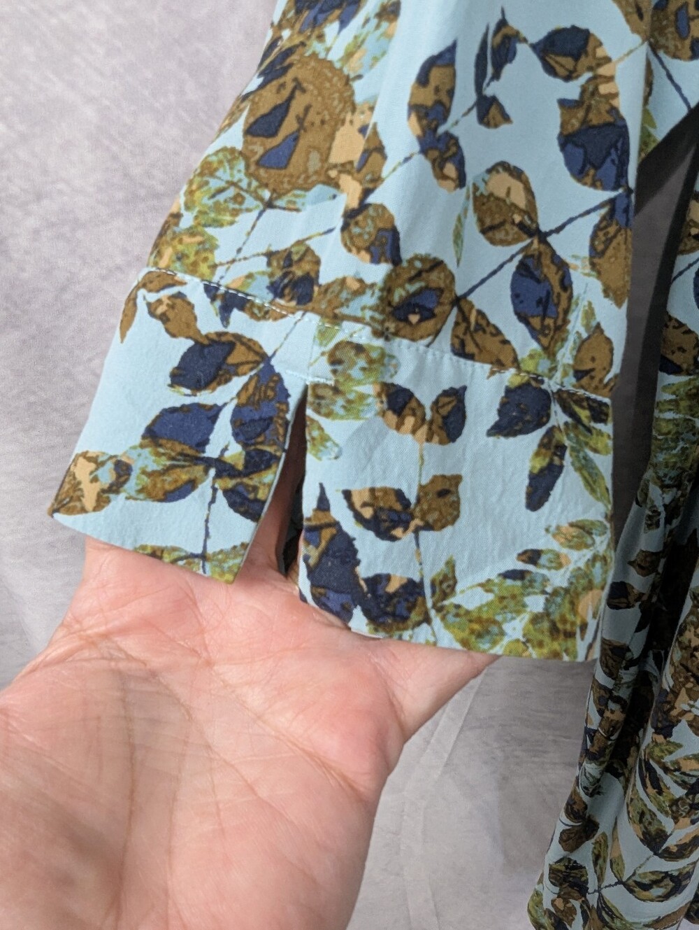 J. Jill Back Button Detail Split Sleeve Leaf Print Tunic Blouse XL - Picture 4 of 11